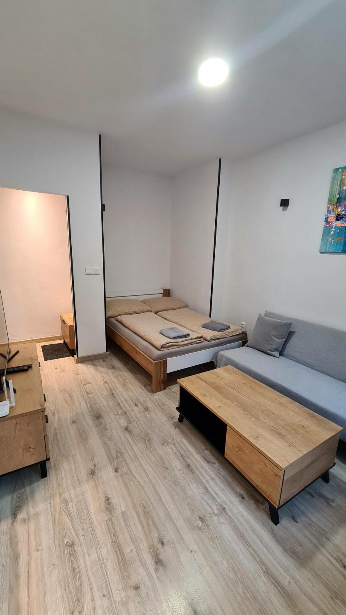 Apartman Bb-Centrum2 บันสกาบิสตรีตซา ภายนอก รูปภาพ
