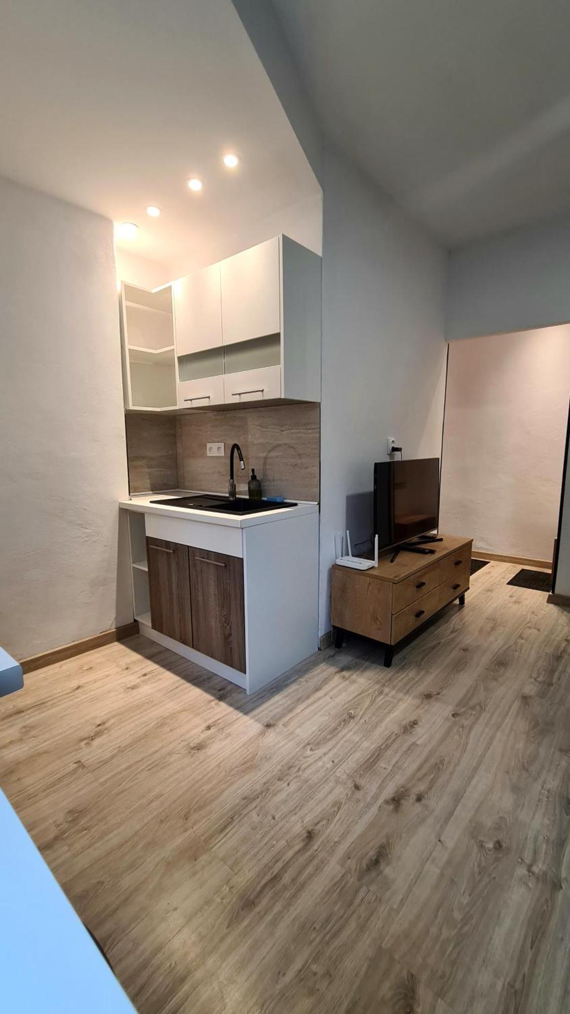 Apartman Bb-Centrum2 บันสกาบิสตรีตซา ภายนอก รูปภาพ